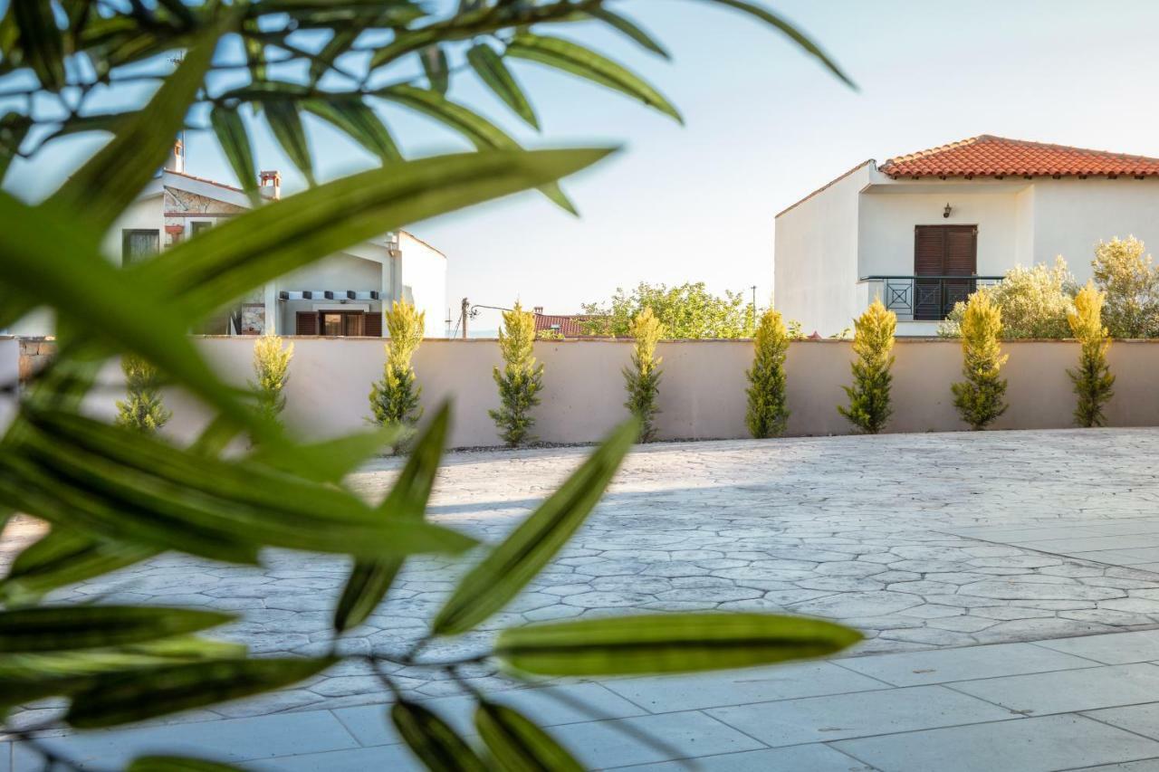 Royalty Suites Loft Nikiti  Exterior photo